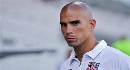 باستيا الفرنسي يرغب في ضم مدجاني مدافع الجزائر الدولي 